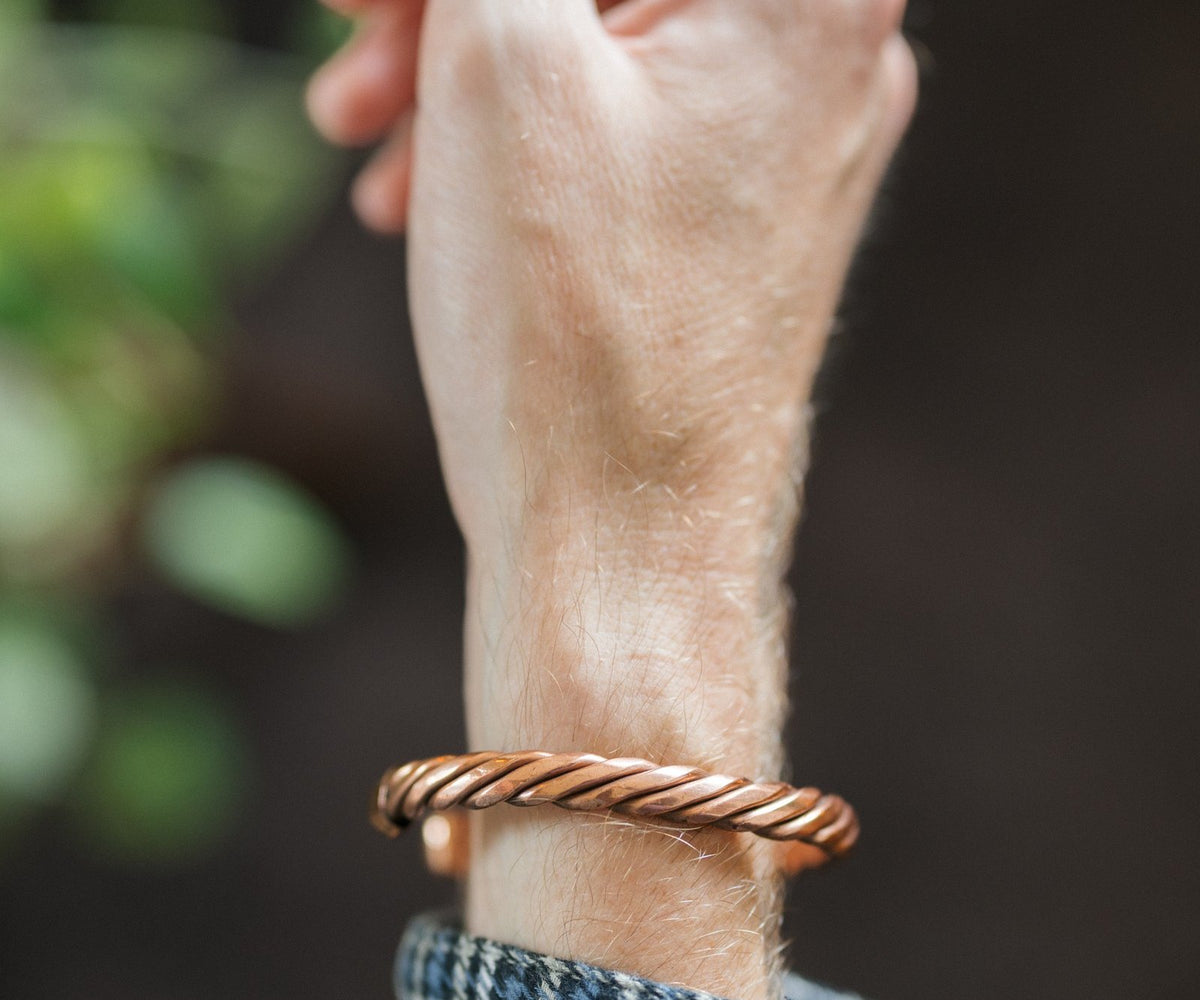 Le bracelet en cuivre : une tradition séculaire