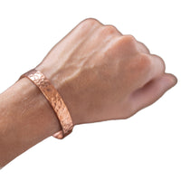 Bracelet en cuivre Kopero Martelé au poignet, manchette martelée en cuivre pur