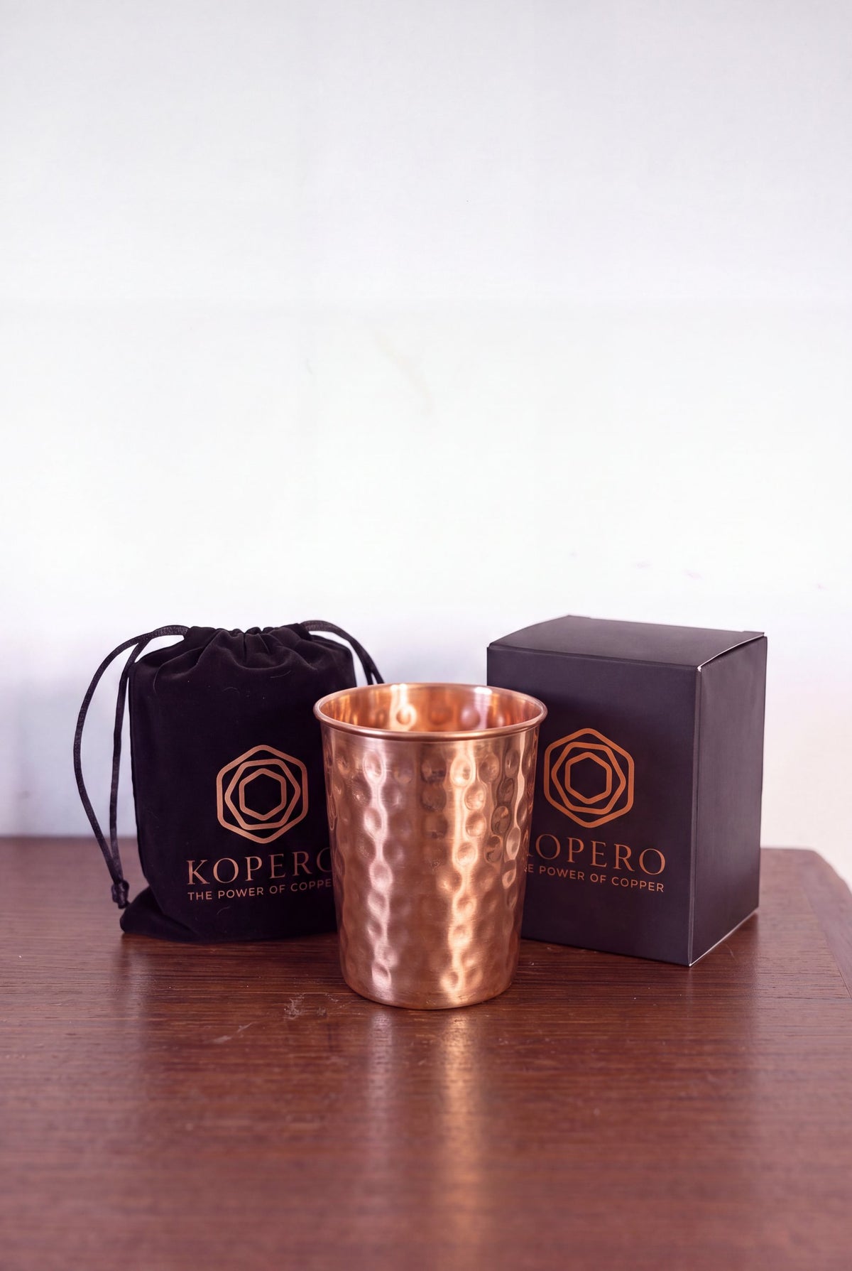 Gobelet en cuivre Kopero Martelé avec la pochette en velours et le coffret cadeau
