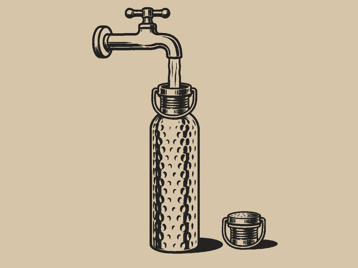 Remplis d'eau plate