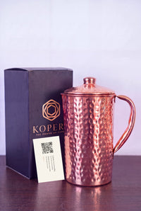 Cruche en cuivre Kopero Martelée avec le coffret cadeau noir et la carte de remerciement